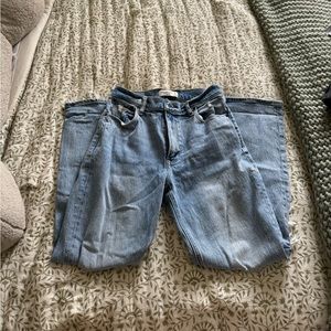 ‼️ A&F 90s distressed jeans
